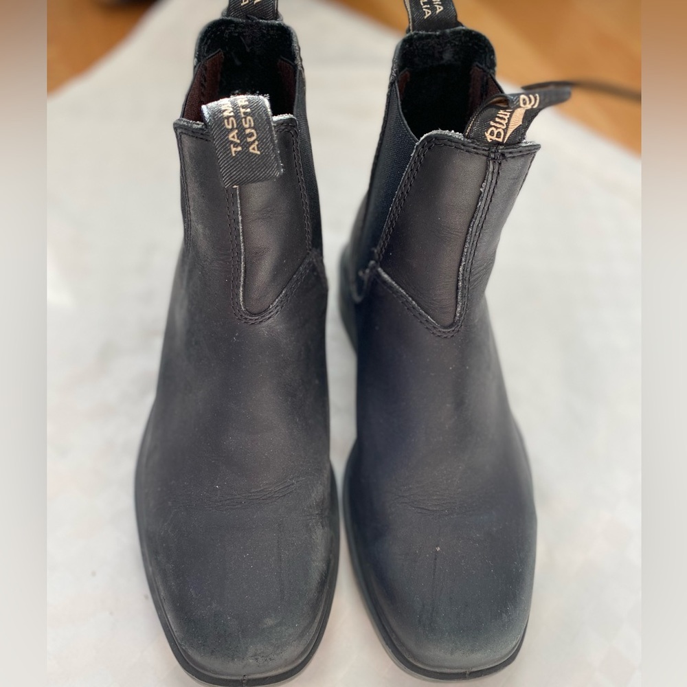 Blundstone #063
WOMEN'S DRESS
CHELSEA BOOTS - BLACK